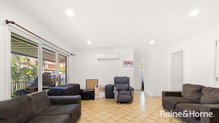 33 Dickens Road, Wetherill Park, NSW 2164 - Photo 5