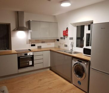 1 bedroom semi-detached house to rent - Photo 3