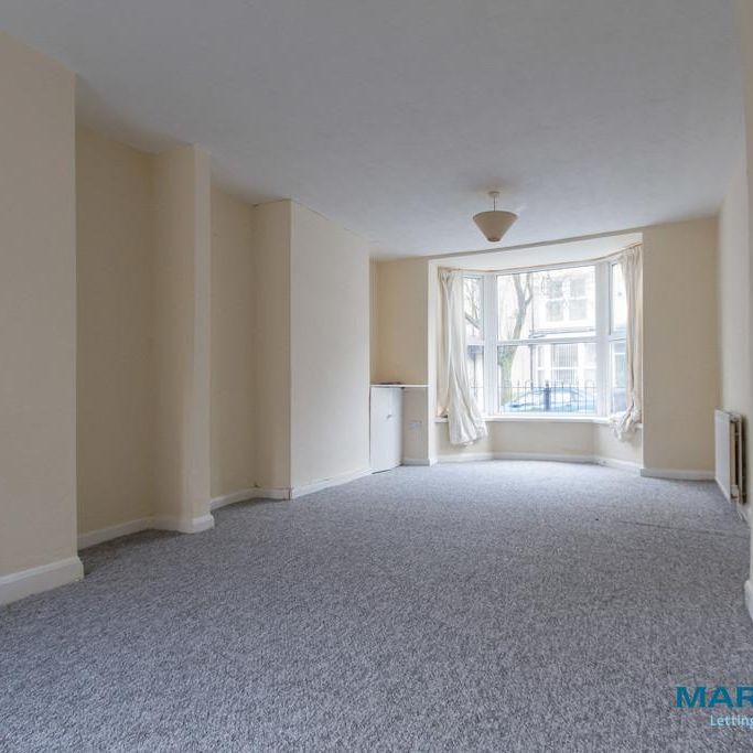 4 bedroom terraced house to rent - Photo 1
