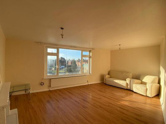 2 Bedroom Flat - Photo 1