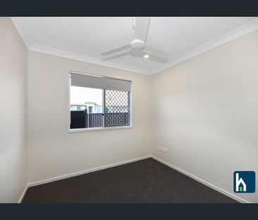 Modern Three Bedroom Duplex - Photo 4