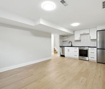 For Lease - 929 Upper Ottawa Street Unit# B, Hamilton, Ontario - Photo 5