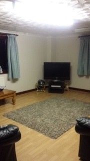 2 Bedroom flat situated in sought after location - Photo 3