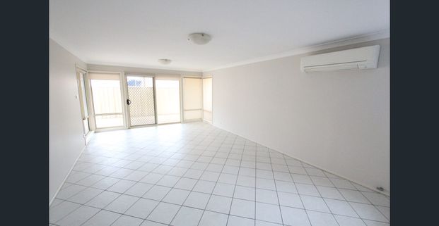 CLOSE TO SHOPS, SCHOOLS & TRANSPORT - Photo 1