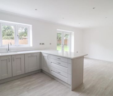 3 bedroom detached bungalow to rent - Photo 6