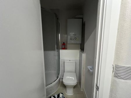 Studio to rent - Photo 5