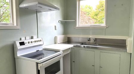 Glen Street - Photo 2