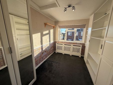 3 bedroom detached house to rent - Photo 3