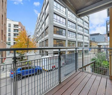 3 bedroom flat to rent - Photo 3