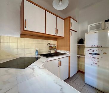 NICE CARRAS - STUDIO MEUBLE AVEC CHAMBRE - BALCON. - Photo 6