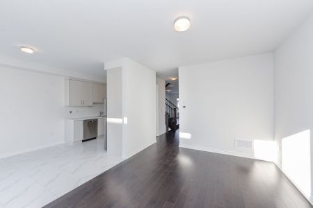 For Lease - 57 Tapscott Crescent, Brampton, Ontario - Photo 2