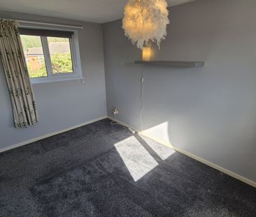 Tiverton Close, Oadby, LE2 - Photo 3