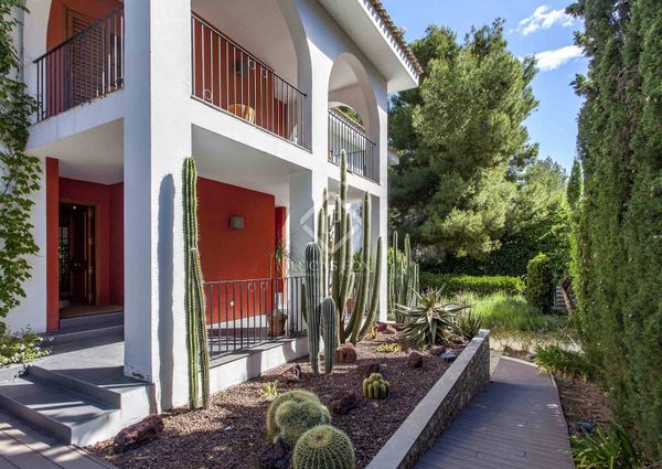 Luxurious villa to rent in one of the best urbanisations in El Bosque