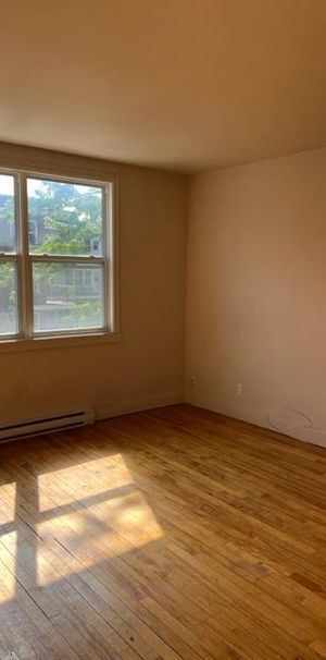 5 1/2 | Disponible le 1er juillet | Quartier Montcalm - Photo 1