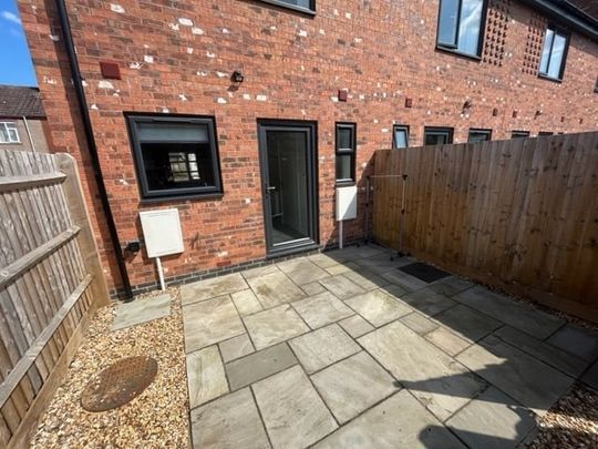 Oxford Street, RUGBY - Photo 1