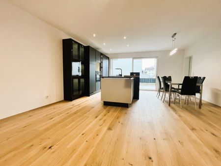 LUXUS PUR: Traumhafte 4-Zimmer-NEUBAU-Wohnung mit 103 m² großem Garten ab sofort zu mieten! - Photo 3