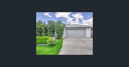 Spacious Five-Bedroom Family Home in the Heart of Mango Hill - Photo 5