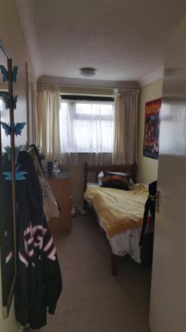 4 bedroom terraced house to rent - Photo 4