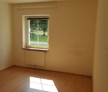 2 Zimmer Wohnung behindertengerecht mit Balkon und Küche - Foto 5