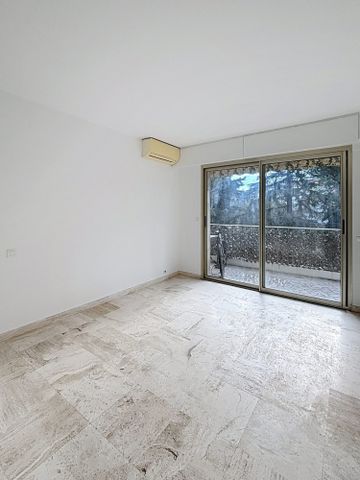 Location Appartement 2 pièces 54m² CANNES 06400 - Photo 4