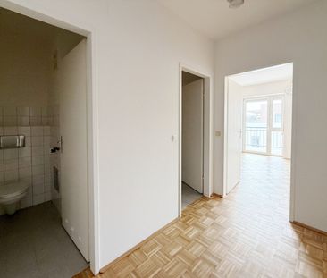 Sehr schöne, helle 1-Zimmer-Wohnung mit Balkon - Nähe Krankenhaus - Foto 1