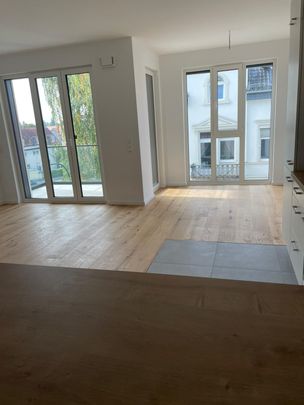 Moderne 3-Zimmer-Wohnung mit Balkon in Bad Homburg - Photo 1