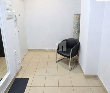 Zařízené prostorné 1kk, 50 m - Photo 2