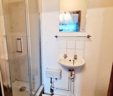 House share to rent - Photo 1