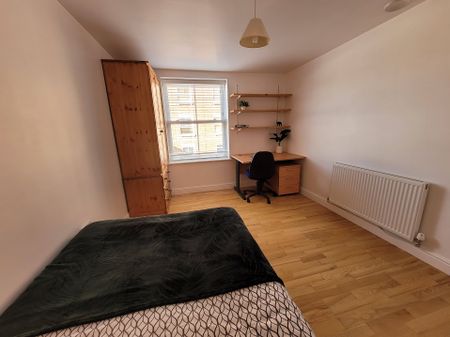 Room 4 Available, 12 Bedroom House, Willowbank Mews – Student Accommodation Coventry - Photo 4