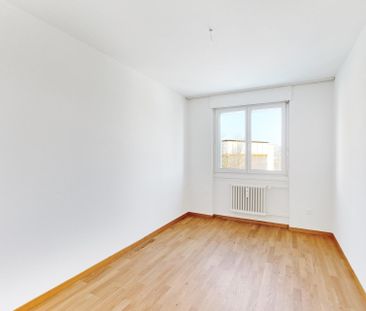 Attraktive Wohnung im Zilquartier! - Photo 2