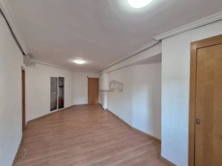 Piso de alquiler en Avinguda de Pérez Galdós, 129, Nou Moles - Photo 3