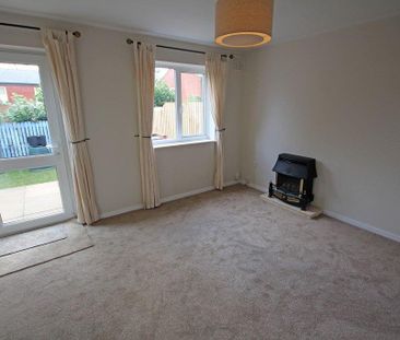 2 bedroom semi-detached house to rent - Photo 2