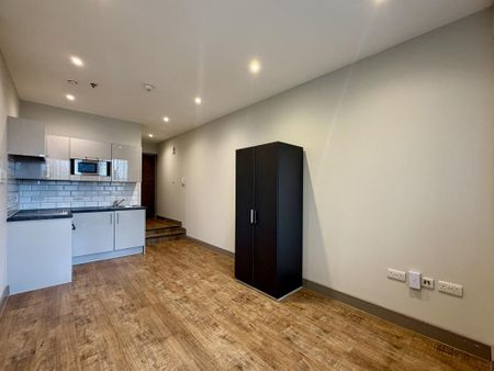 Studio to rent - Photo 3