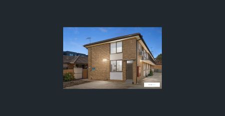 Spacious and Bright Rental Property in Vibrant West Footscray - Your Ideal Home Awaits! - Photo 5