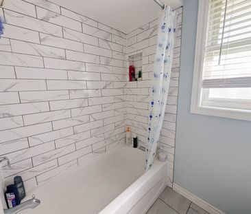 Private Rooms in Professional Shared Home – Great Location - Photo 4