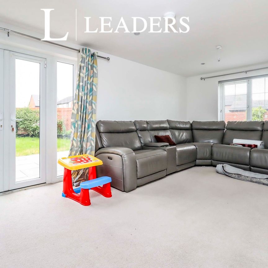 4 bedroom house to rent Devana Gardens, Chester, Cheshire, CH4 - Photo 1