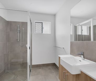 SIMPLY STUNNING! PRIVATE, MODERN & SPACIOUS DUPLEX IN A1 LOCATION! - Photo 5