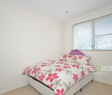 Private & Convenient Living - Photo 6