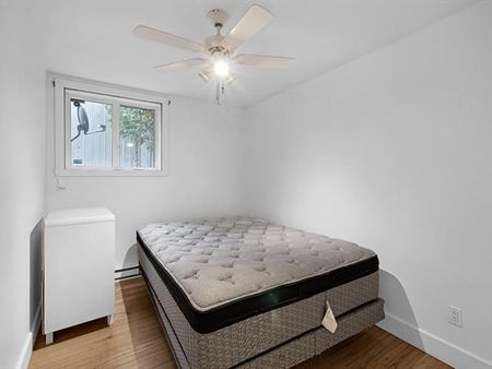 Unit 2: Entire unit - Photo 5