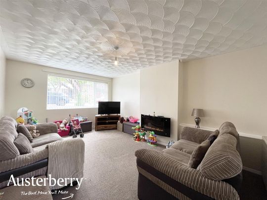 Parkfields Close, Silverdale, Newcastle - Photo 1