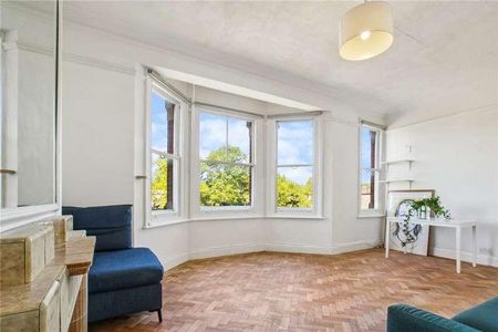 Fairlawn Mansions, New Cross Road, London, SE14 - Photo 2