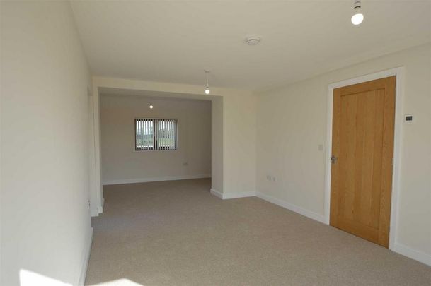 2 bedroom barn conversion to rent - Photo 1