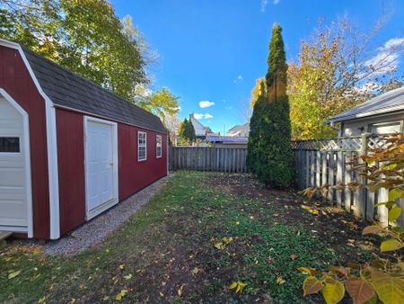 For Lease - 38 Sinclair Street, Belleville, Ontario - Photo 3