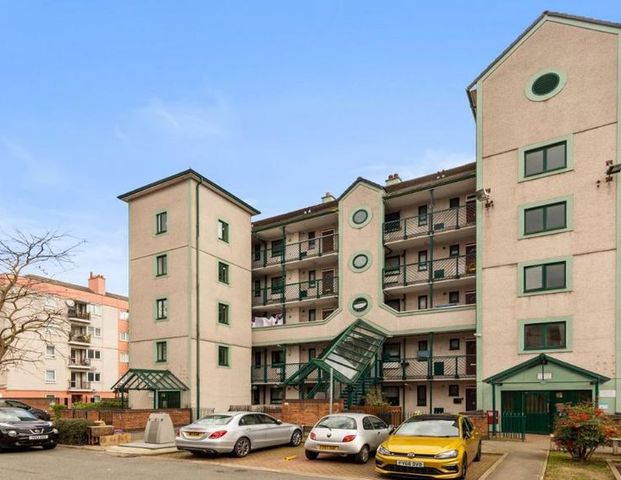 2 bedroom maisonette to rent - Photo 1