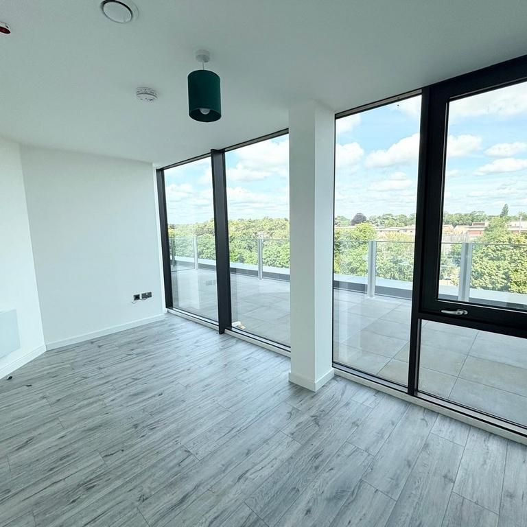 1 bedroom penthouse to rent - Photo 1