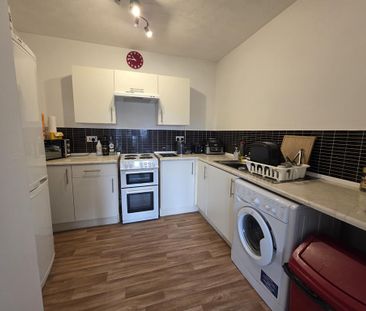 1 bedroom flat to rent - Photo 3