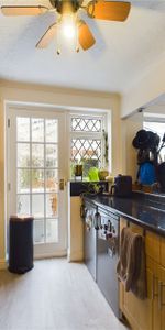 Winchester Drive, Maidenhead Winchester Drive, Maidenhead - Photo 4