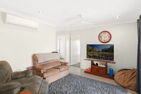 17 Stella Street, Kelso - Photo 3