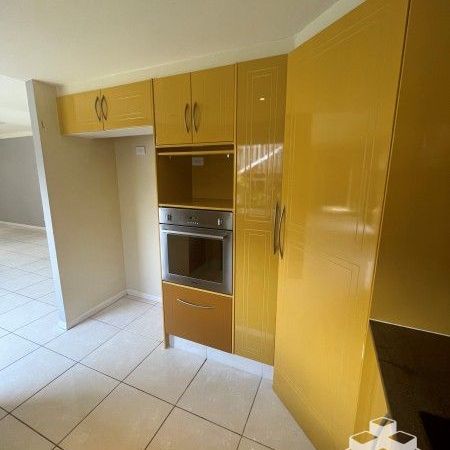 Superb Location & Lifestyle - Family Home For Rent - Photo 1