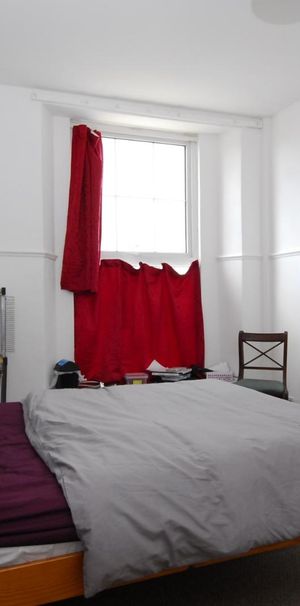 Prospect Street, Flat 2, Plymouth - Photo 1